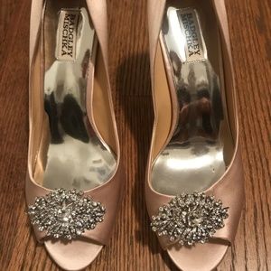 Badgley Mischka Blush Dana Pump